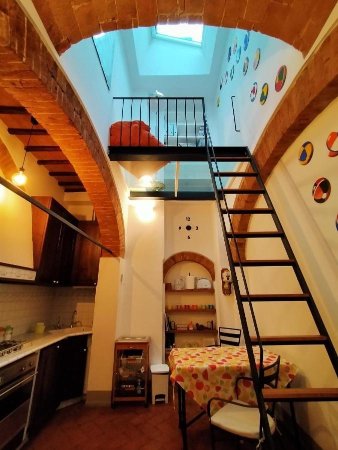 Fuga D'Archi Apartment Siena Bagian luar foto