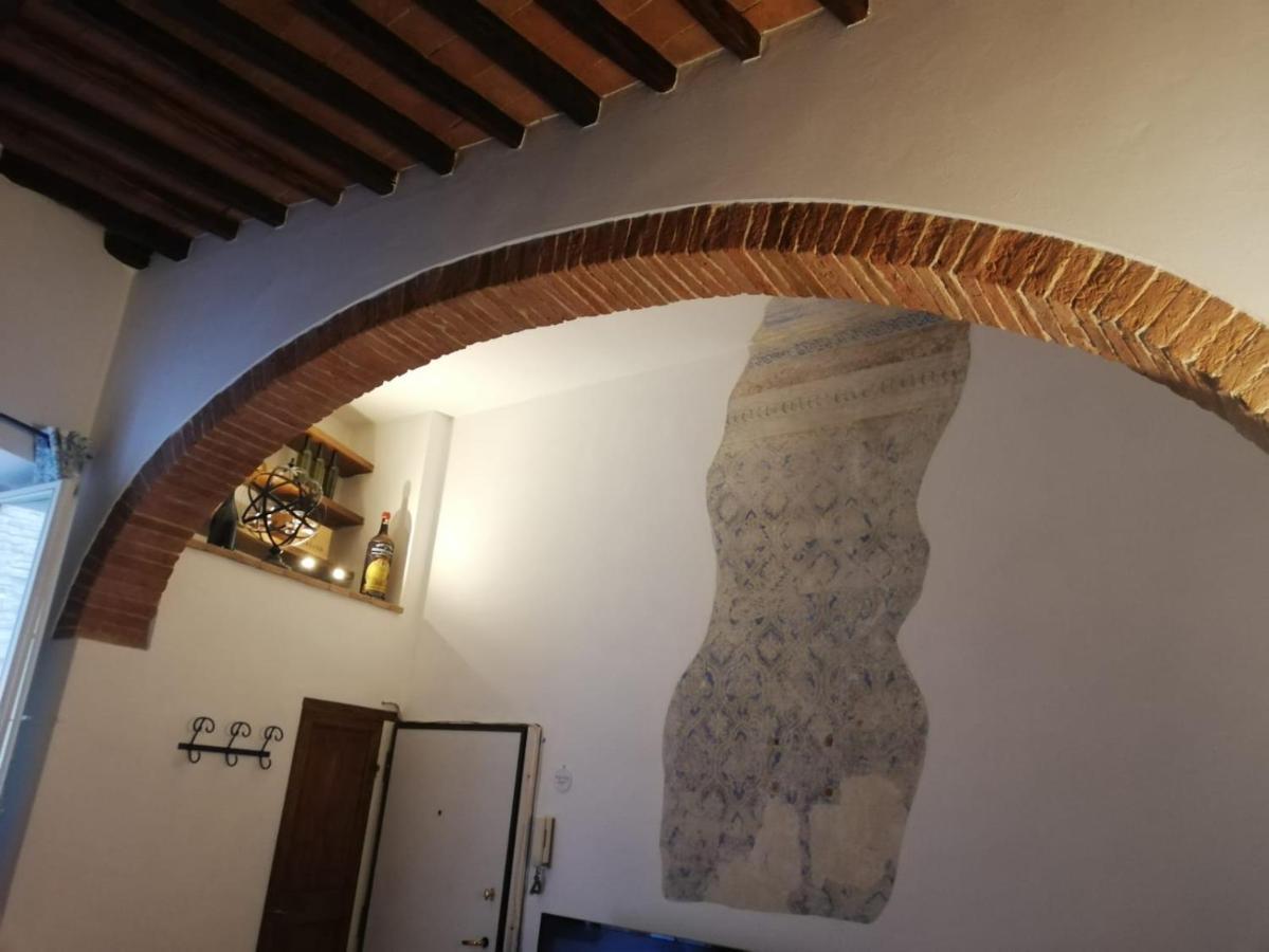 Fuga D'Archi Apartment Siena Bagian luar foto